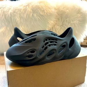 Yeezy Foam Runner - Onyx